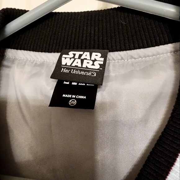 HER UNIVERSE storm trooper captain jacket - Picture 2 of 3